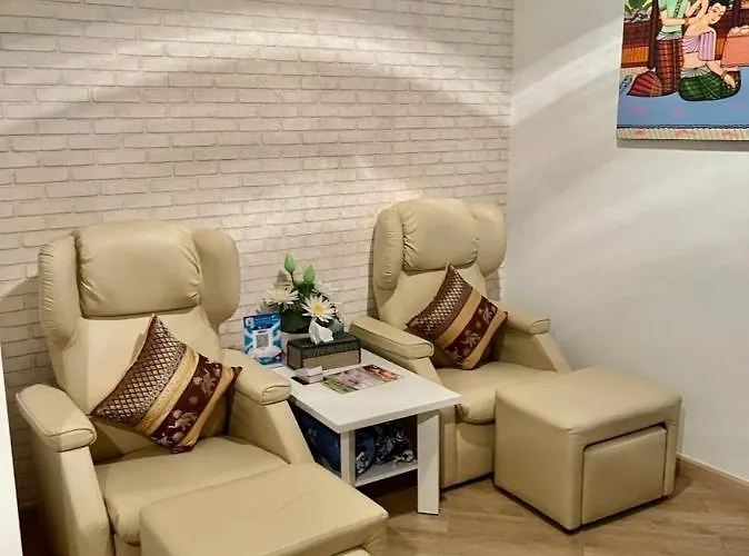 The Lux Ladprao 10 4*