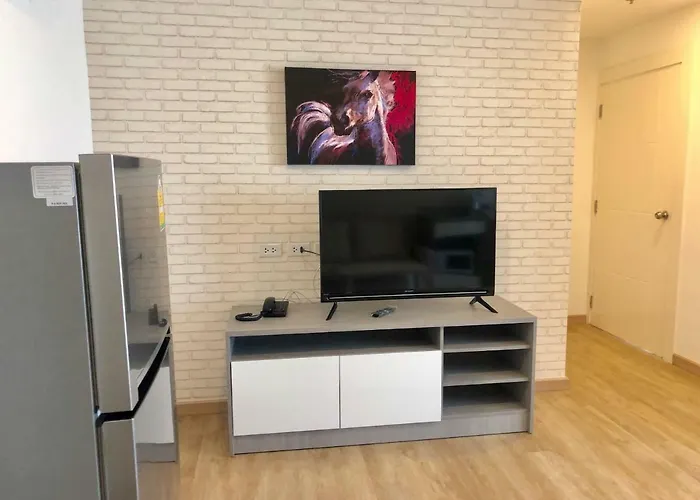 The Lux Ladprao 10 4*